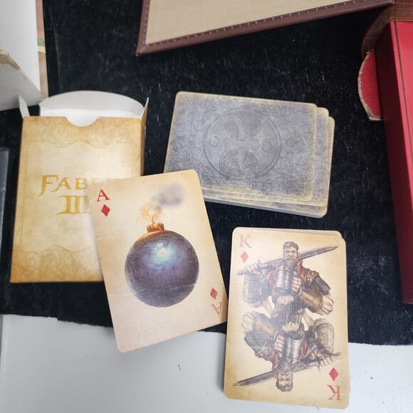 Fable III Limited Collector's Edition (Released in 2010) for Microsoft Xbox 360 - Picture 14 of 16